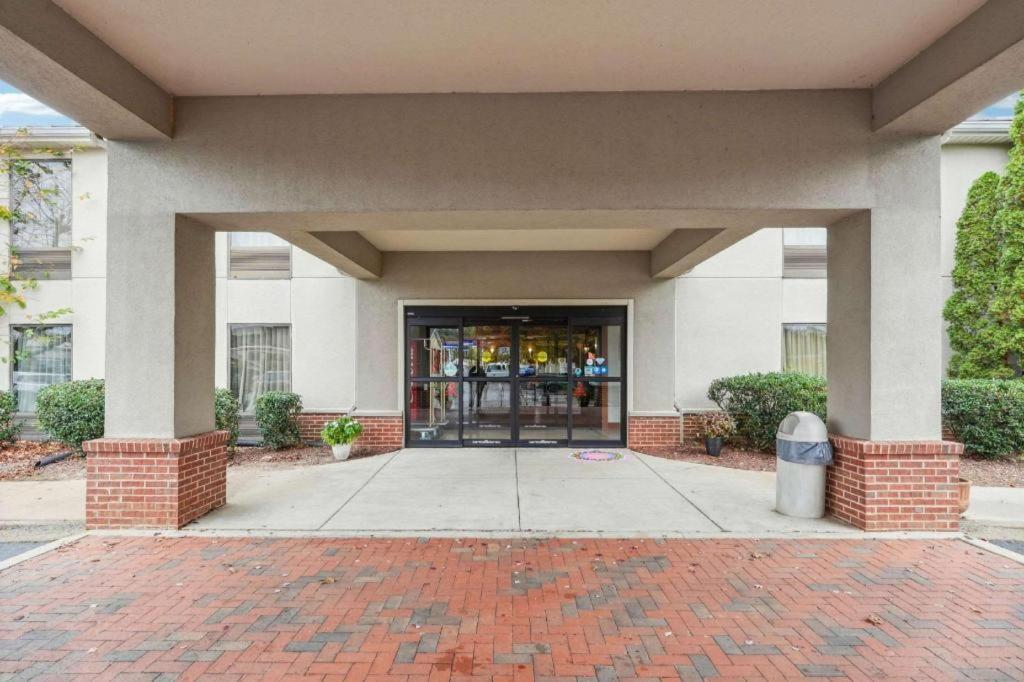 Quality Inn&Suites Dawsonville Extérieur photo