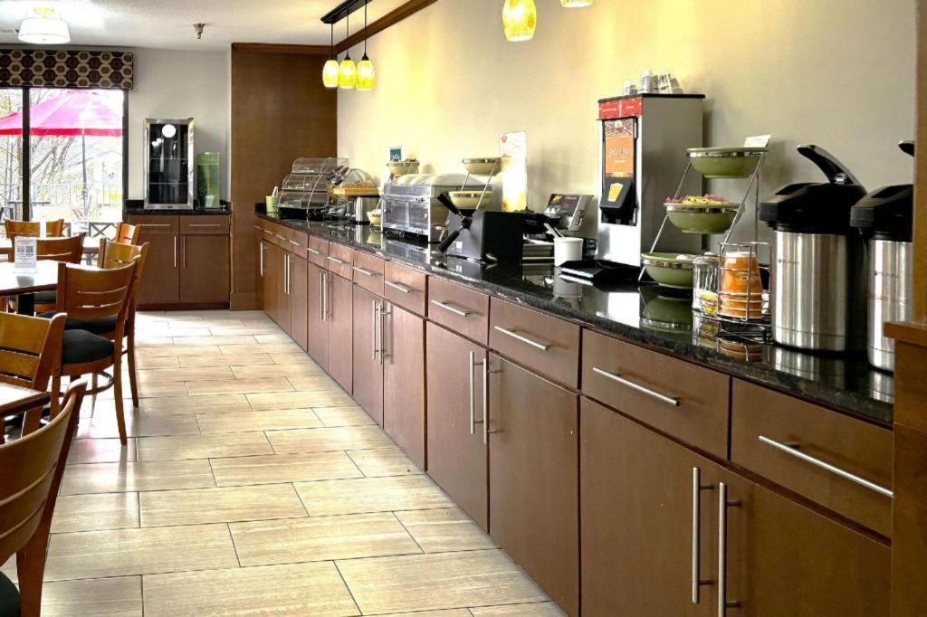 Quality Inn&Suites Dawsonville Extérieur photo